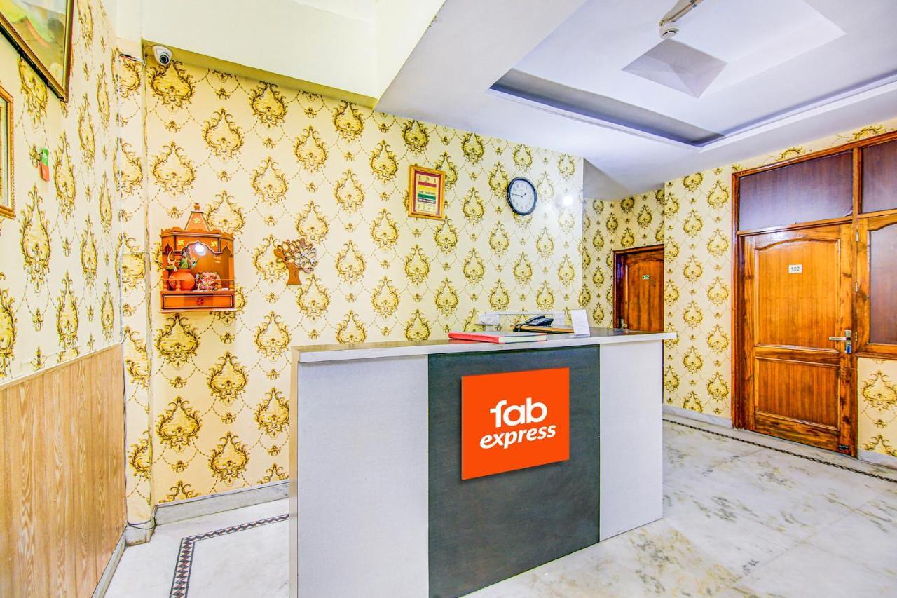 Fabexpress Royal Ashray Noida Exterior foto